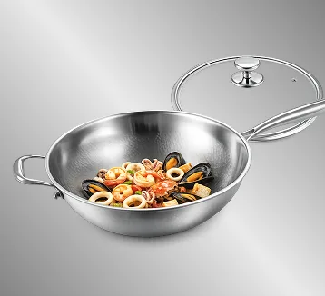 Titanium Hammered Wok 34/36cm